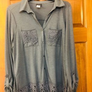 Long sleeve bottom down shirt